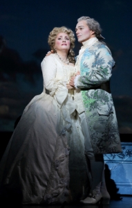Patricia Racette (Marie Antoinette) and Christopher Maltman (Beaumarchais): © Craig Mathew | LA Opera